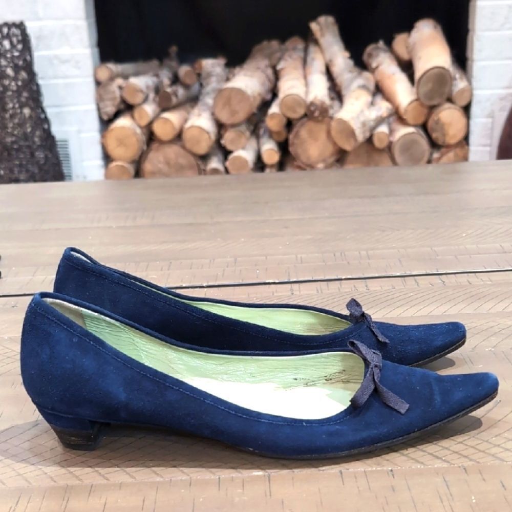 Vintage Prada Navy Blue Suede Pointed Kitten Heels Sz 37